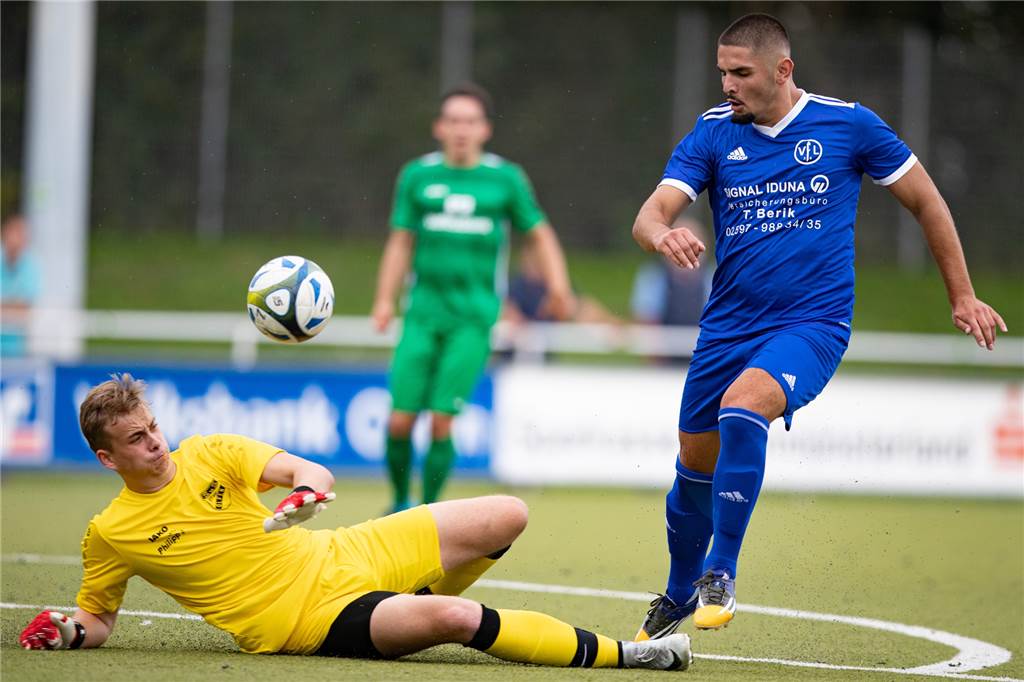 Ex-Spieler des SuS Olfen schafft Sprung in die Westfalenliga zum TuS 05 Sinsen In der vergangenen Saison spielte Louis Reitemeier (l.) noch für den SuS Olfen. Nun schließt er sich Westfalenligist TuS 05 Sinsen an.