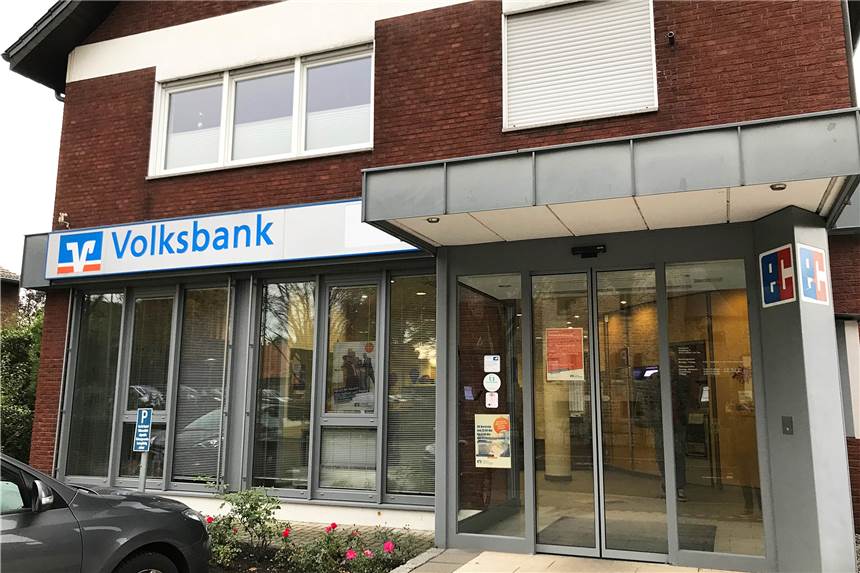 Trickbetrüger überfallen Seniorin in Sythener Geldinstitut In der Volksbank Sythen wurde eine Rentnerin Opfer von Trickbetrügern.