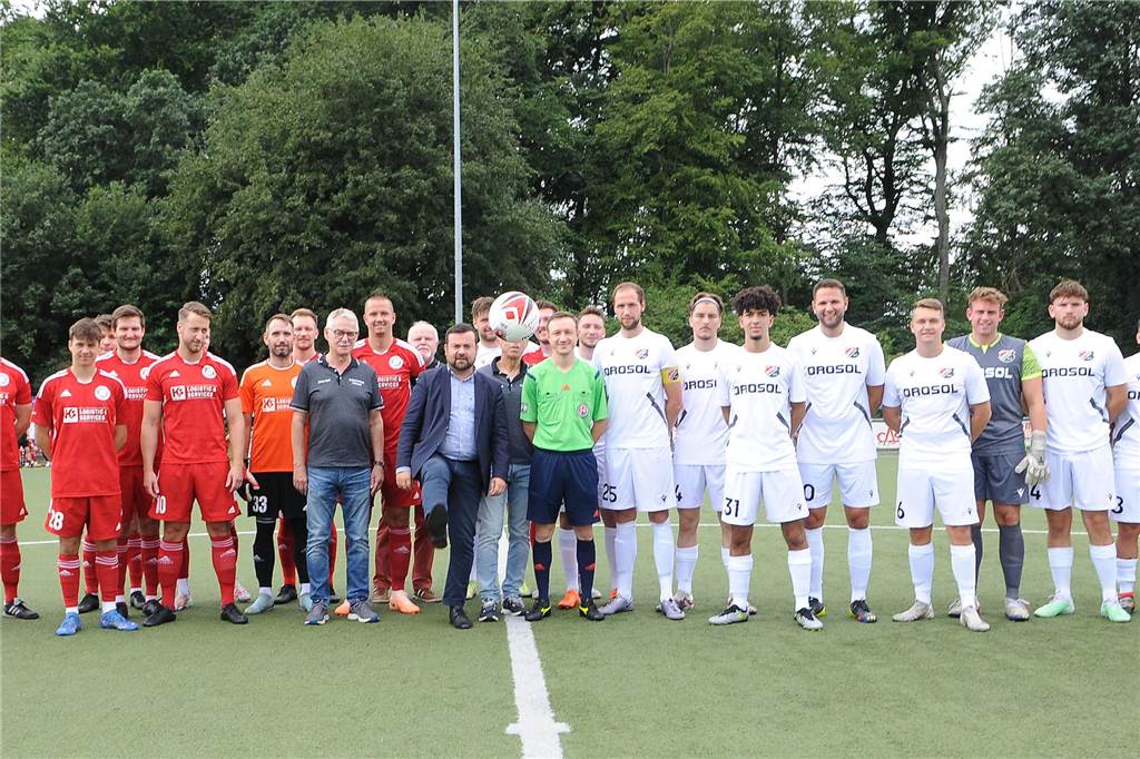 In der Vorrundengruppe A der Fußball-Stadtmeisterschaft setzten sich der Geisecker SV und der SC Berchum/Garenfeld durch.