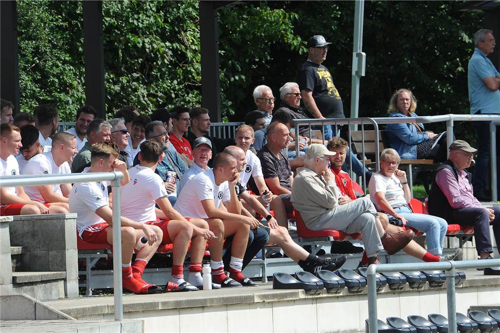 In der Vorrundengruppe A der Fußball-Stadtmeisterschaft haben sich der Geisecker SV und der SC Berchum/Garenfeld durchgesetzt.