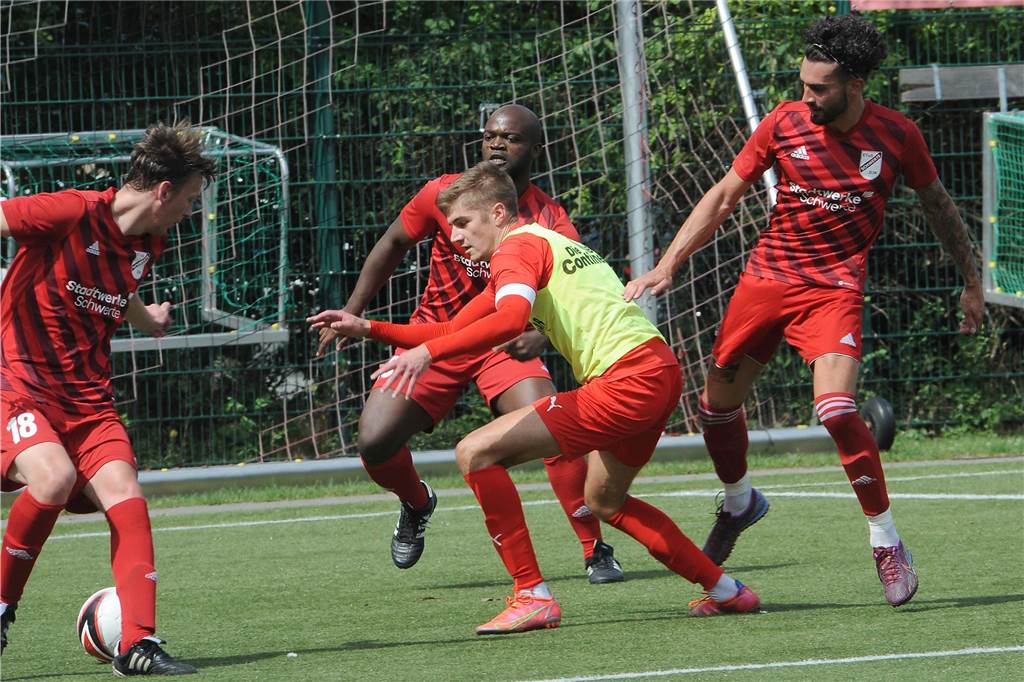 In der Vorrundengruppe A der Fußball-Stadtmeisterschaft haben sich der Geisecker SV und der SC Berchum/Garenfeld durchgesetzt.