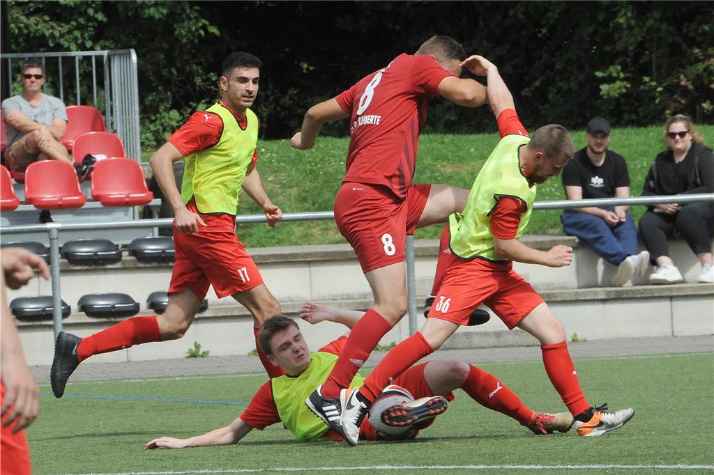 In der Vorrundengruppe A der Fußball-Stadtmeisterschaft haben sich der Geisecker SV und der SC Berchum/Garenfeld durchgesetzt.