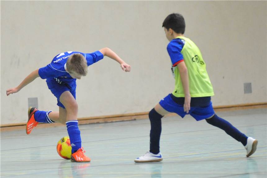 Mit Schalke 04: Die SG Castrop veranstaltet ein hochkarätiges Jugendturnier In der WBG-Sporthalle findet am Samstag, 11. Januar, ein hochkarätig besetztes Jugendturnier statt. Ausrichter ist die SG Castrop.