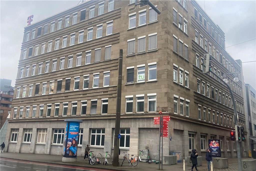 In der zweiten Etage des Telekom-Gebäudes am Westentor gibt es seit Januar 2024 Arbeitsplätze für Studierende.