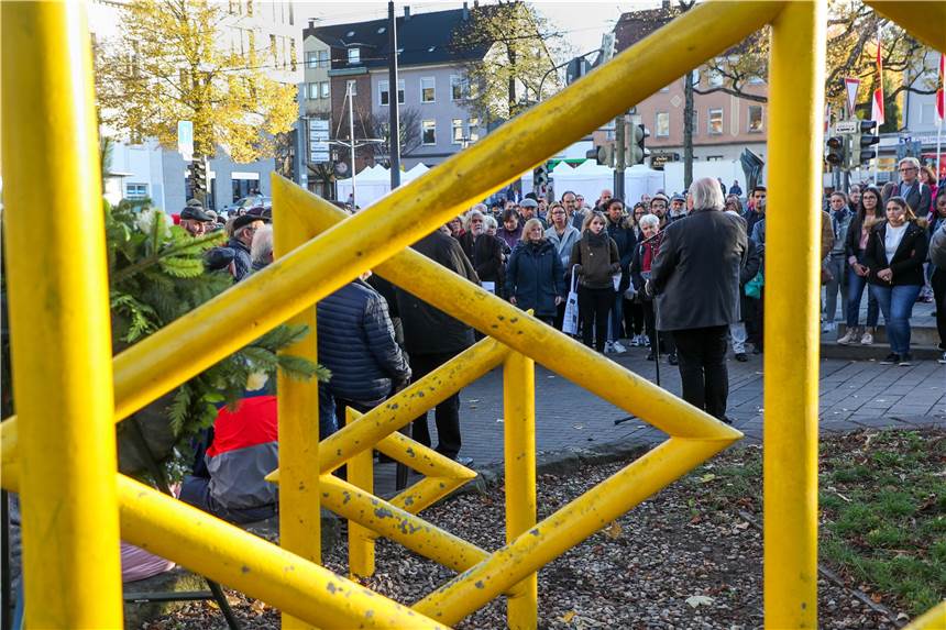 Gedenken zur Pogromnacht doch nicht als öffentliche Veranstaltung In diesem Jahr fällt die öffentliche Gedenkveranstaltung zur Pogromnacht - hier ein Archivbild vom Dorstfelder Mahnmal - aufgrund der Infektionszahlen aus.