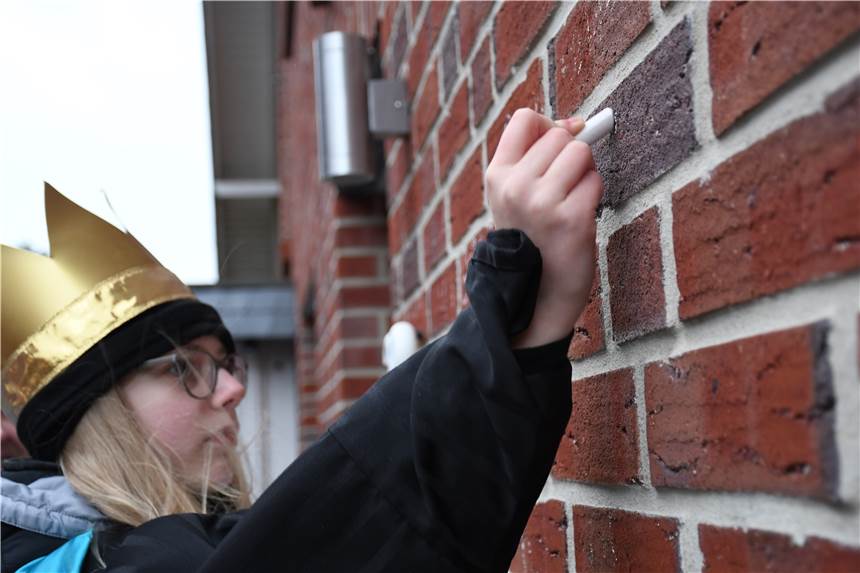 Sternsinger-Drive-In: Besondere Dreikönigs-Aktion in Nordkirchen In diesem Jahr ist es in Nordkirchen nicht möglich, dass Sternsinger von Haus zu Haus gehen. Deshalb hat sich die Gemeinde mehrere Alternativen ausgedacht.