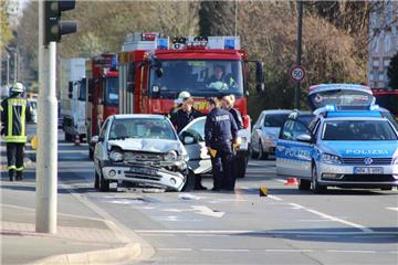In diesem Wagen saß der Mann, der schwer verletzt wurde.