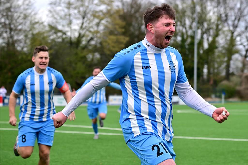 Ohne ein paar Staffelwechsel geht’s nicht: So könnten die A-Ligen kommende Saison aussehen Polsum Vladislav Belenko schreit seine Freude nach dem 5:4-Siegtreffer gegen Hochlar II heraus