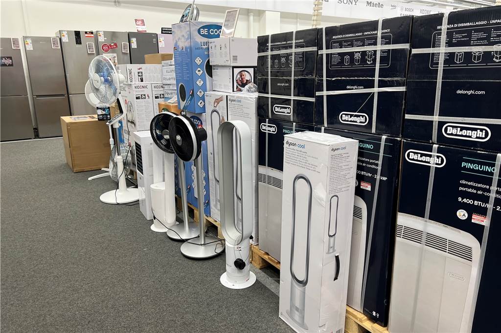 Hitzewelle in Dorsten: Wo gibt es kurzfristig Ventilatoren zu kaufen? (mit Video) In Dorstens Media Markt gab es am Montag (18.7.) noch zahlreiche Ventilatoren und Klimageräte.