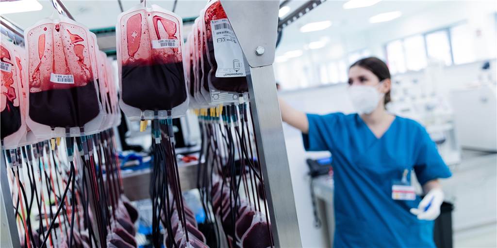 Klinikum Dortmund: Es drohen Engpässe beim Blut In Dortmund könnte das Blut knapp werden.
