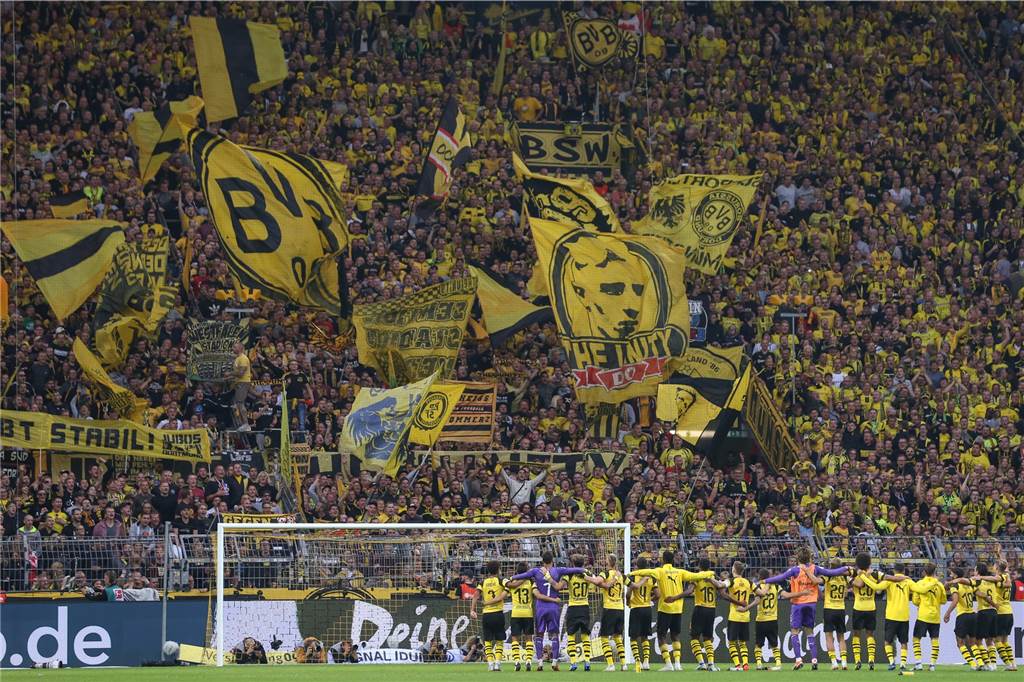 Der Ruf nach Ultras: Wie die Stimmung im BVB-Stadion noch zu retten ist In Dortmund wünscht man sich Bilder wie dieses aus dem Jahr 2018 zurück.