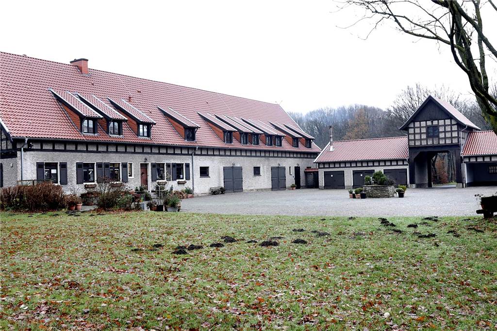 Gut Borkenberge ist Teil eines Mammut-Forschungsprojekts In einem Gebäudeteil befinden sich eine Wohnung und Stallungen.