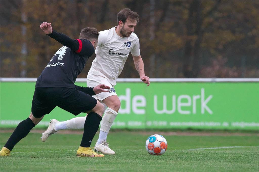 In einem hart umkämpften Spiel unterlag der TuS Haltern am See der Spvgg. Erkenschwick mit 0:3.