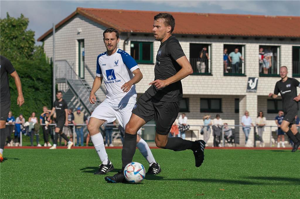 In einem spannenden Finale verteidigte der TuS Haltern am See seinen Stadtmeister-Titel dank eines 2:1-Sieges gegen Ausrichter TuS Sythen.