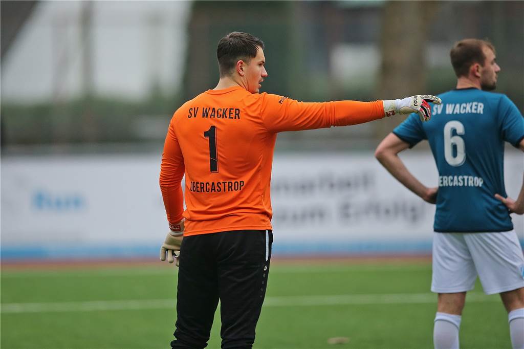 Wacker Obercastrop gegen Lüner SV: Über 60 Fotos vom rasanten Testspiel In einem Testspiel setzte sich der SV Wacker Obercastrop nach einem 0:1-Rückstand mit 3:1 gegen den Lüner SV durch.