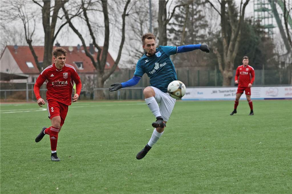 Wacker Obercastrop gegen Lüner SV: Über 60 Fotos vom rasanten Testspiel In einem Testspiel setzte sich der SV Wacker Obercastrop nach einem 0:1-Rückstand mit 3:1 gegen den Lüner SV durch.