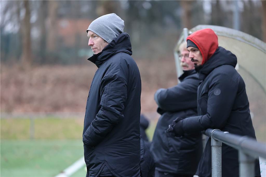 Wacker Obercastrop gegen Lüner SV: Über 60 Fotos vom rasanten Testspiel In einem Testspiel setzte sich der SV Wacker Obercastrop nach einem 0:1-Rückstand mit 3:1 gegen den Lüner SV durch.