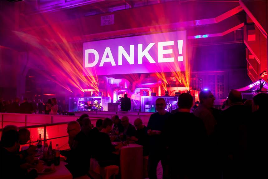 Steag-Mitarbeiter nehmen Abschied vom Kraftwerk-Standort in Lünen In einer emotionalen Feier nahm die Steag-Familie Abschied von "ihrem Kraftwerk an der Moltkestraße.