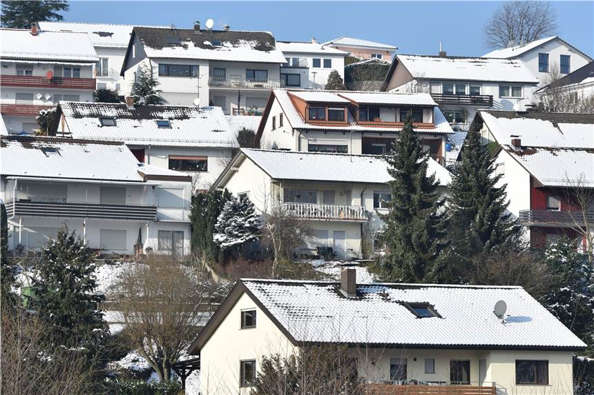 In einigen Teilen Deutschlands müssen sich Menschen am Wochenende auf eine extreme Wetterlage einstellen. (Symbolbild)