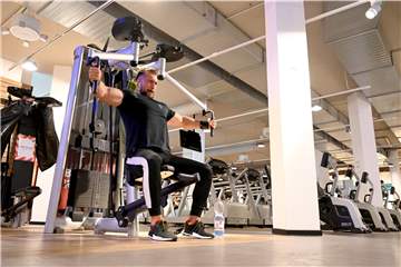 In Fitnessstudios dürfen nur noch Sportler, die immunisiert oder getestet sind. Da die Schnelltest nun Geld kosten, könnte es zu einem Mitgliedereinbruch kommen.