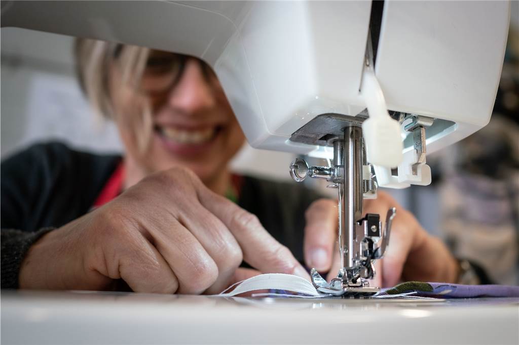 Mangelware Mundschutz: Helfen selbstgenähte Stoffmasken? In Heimarbeit entstehen wiederverwendbare Schutzmasken aus Stoff.