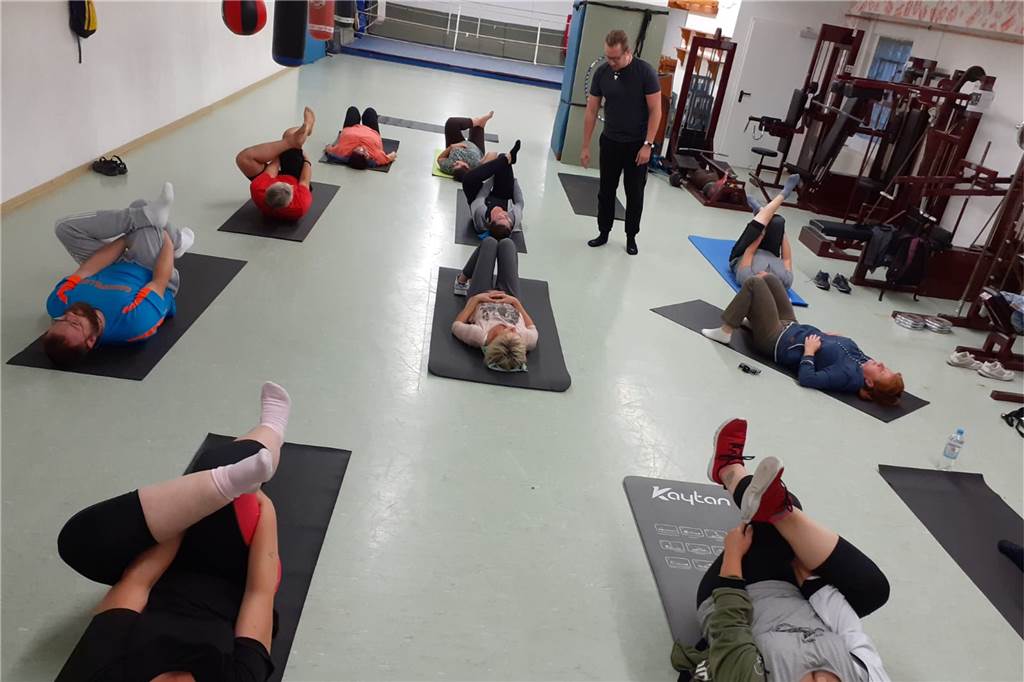 Fitnesscenterschließung: Normen Degener befürchtet Umsatzeinbußen und appelliert an die Jugend In Lünen finden derzeit keine Kurse statt. Die Fitnessstudios sind geschlossen.