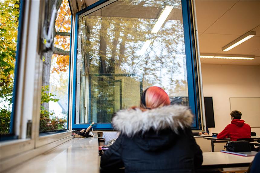 NRW hält an offenen Schulen fest - Impfstoff-Reserven sollen helfen In NRW sollen die Schulen geöffnet bleiben.