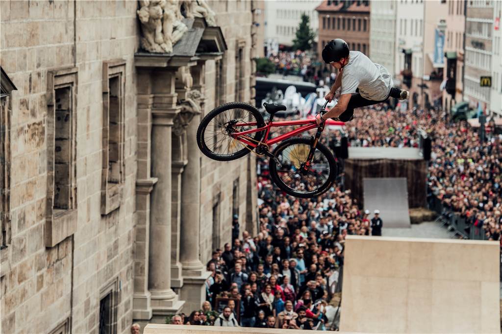 Waghalsige Sprünge: Erik Fedko vor der Rückkehr zum Red Bull District Ride in Nürnberg In Nürnberg gelang Fedko 2017 der internationale Durchbruch.