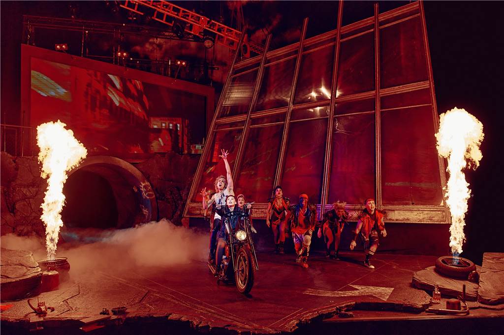 Weihnachtsgeschenk gesucht?: Diese Musicals und Shows begeistern im Winter 2022/23 In Oberhausen lief "Bat out of Hell" auf Deutsch, nun kommt das englische Original zu uns.
