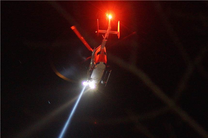 Hubschraubereinsatz: Polizei kracht bei Verfolgungsjagd in parkendes Auto In Stadtlohn und Umgebung suchte ein Polizeihubschrauber am Donnerstagabend nach einem flüchtigen Fahrzeug. (Symbolfoto)
