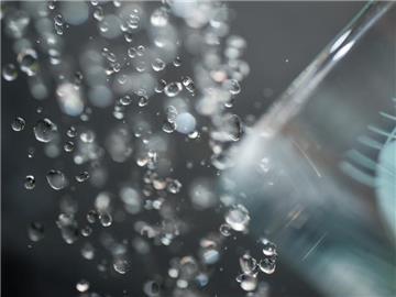 In Teilen von Rheinland-Pfalz ist derzeit das Trinkwasser mit Coli-Bakterien verunreinigt. Foto: Stefan Sauer
