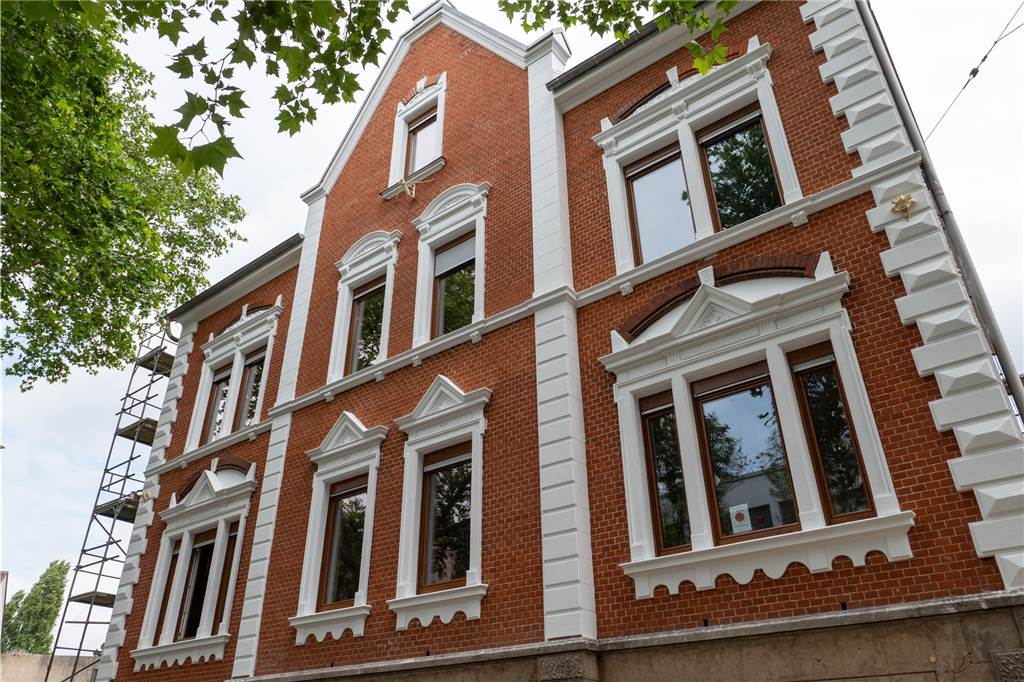 Die Runges hauchen dem Recklinghäuser „Braumeisterhaus“ neues Leben ein In voller Pracht: die sanierte Fassade.