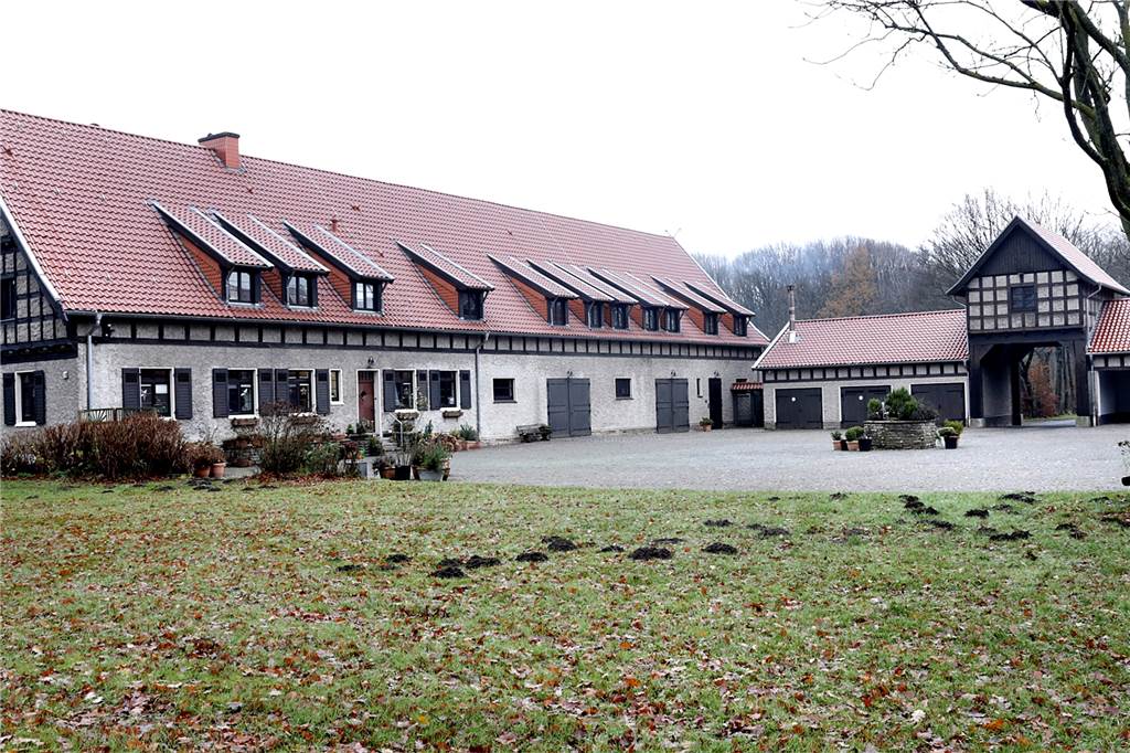 Ein Musterbeispiel der Nazi-Architektur: Gut Borkenberge in Hullern Innenhofseite des Gutes Borkenberge.