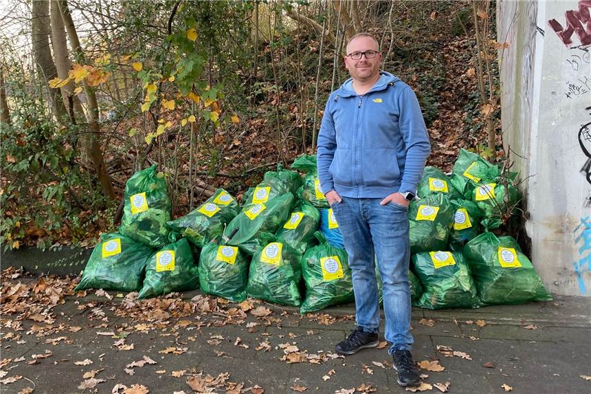 Sammelaktion in Dortmund: So viel Müll liegt auf nur einem Kilometer Innerhalb von sechs Stunden wurden beim Scharnhorst Clean Up 24 Müllsäcke voll gemacht.