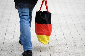 Insbesondere gestiegene Energie- und Nahrungsmittelpreise führten in Deutschland 2017 zu einer höheren Inflation, wie Zahlen des Statistischen Bundesamtes zeigen. Foto: Ralf Hirschberger/dpa/Symbolbild