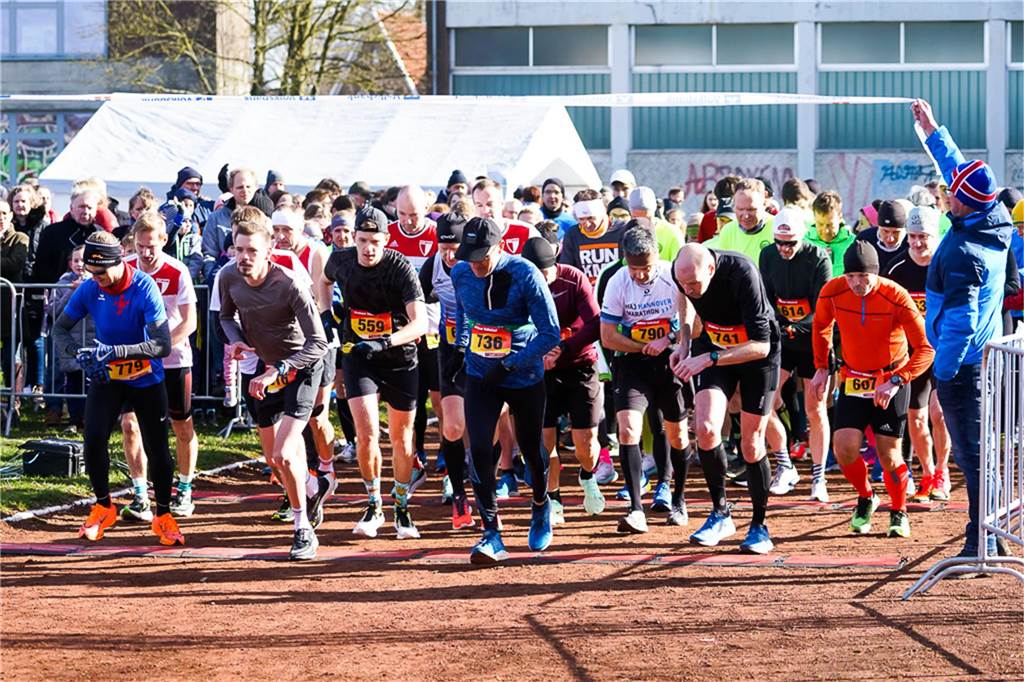 Insgesamt 607 Läuferinnen und Läufer gingen in neun verschiedenen Wettbewerben an den Start.