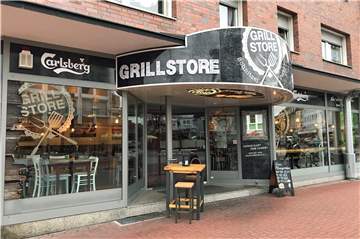 Insolvent: Der Grillstore an der Münsterstraße. Aber es wird wohl weitergehen in den Räumen der ehemaligen Mode-Boutique.