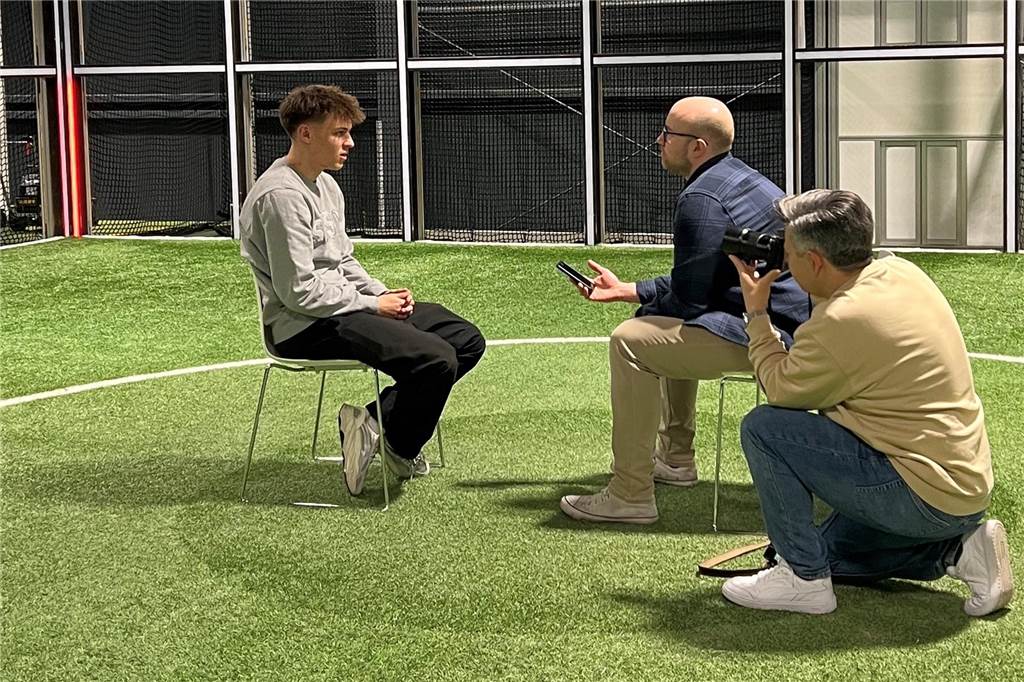 BVB-Senkrechtstarter Hettwer noch kein Kandidat für die Profis: „Mich kann nichts mehr schocken“ Julian Hettwer spricht mit Cedric Gebhardt.