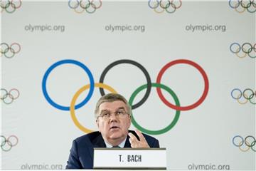 IOC-Chef Thomas Bach kann sich E-Sport im olympischen Programm vorstellen. Foto: Jean-Christophe Bott/KEYSTONE