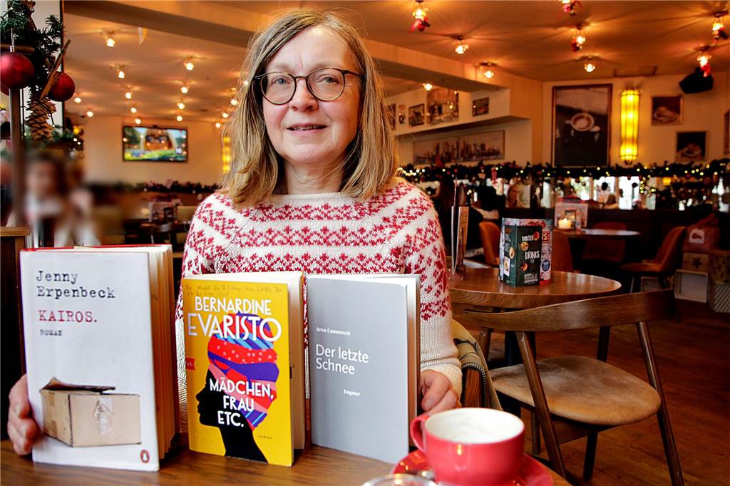 Halterner „Leseprofis“ geben Tipps für ein Buchgeschenk Irene Stock, Leiterin des Literaturkurses der VHS