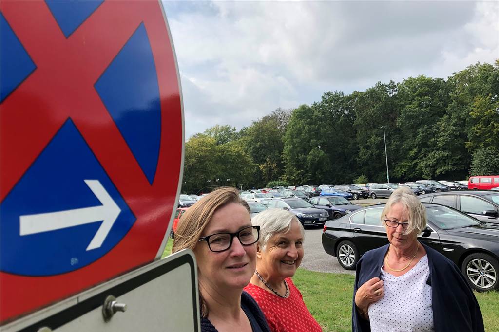 Hacheney: Ein Stadtteil mit zu wenig Platz und vielen Problemen Iris Brüggemann (v.l.), Inge Petri und Angelika von Waldow sind Mitglieder der Bürgerinitiative Hacheney.