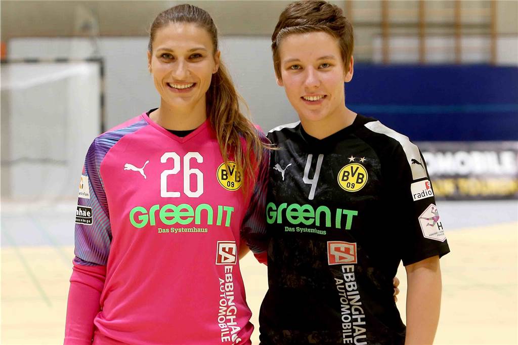 Neustart im neuen Gewand: Der BVB geht mit zwei Spielführerinnen in die Saison 2019/20 Isabell Roch (l.) und Alina Grijseels sind die BVB-Spielführerinnen der Saison 2019/20.