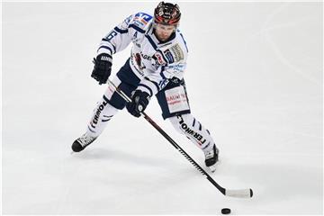 Iserlohns Jason Jaspers am Puck. Foto: Uwe Anspach/Archiv
