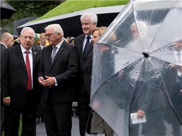 Israels Staatspräsident Rivlin und Bundespräsident Steinmeier in München bei der Eröffnung eines Denkmals für die Opfer bei den Olympischen Spielen 1972. Foto: Sven Hoppe