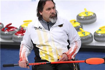 Ist Rocker und spielt Curling: Wolf Meißner. Foto: Karl-Josef Hildenbrand