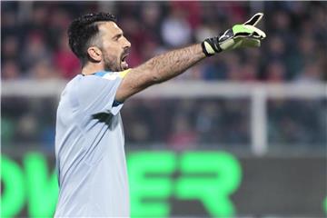 Italiens Torwart Gianluigi Buffon will zur WM nach Russland. Foto: Loris Roselli