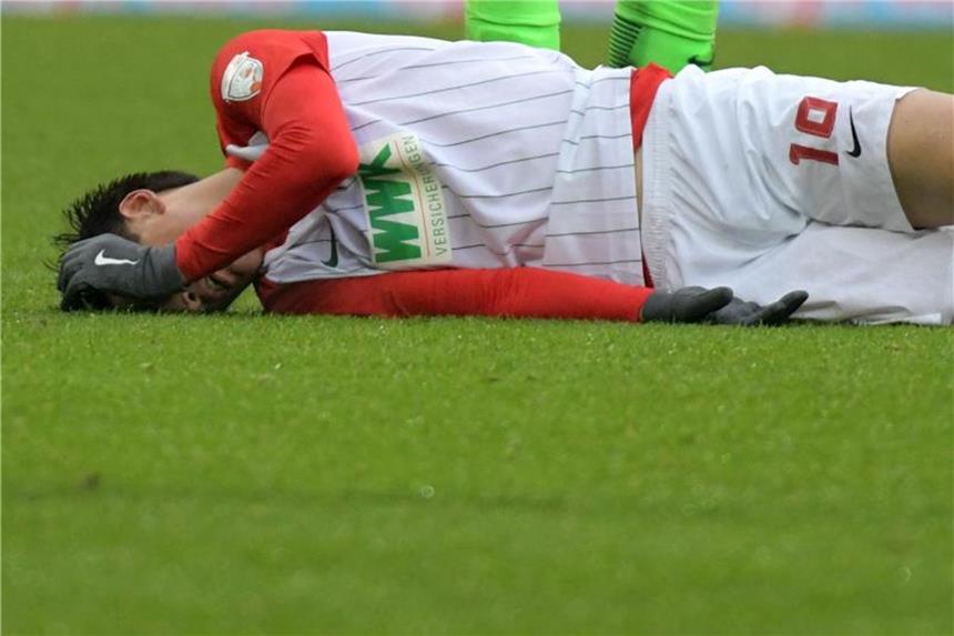 Augsburgs Koo muss mit Knieblessur pausieren Ja-Cheol Koo hat sich eine Knieblessur zugezogen und fällt für den FC Augsburg aus. Foto: Stefan Puchner