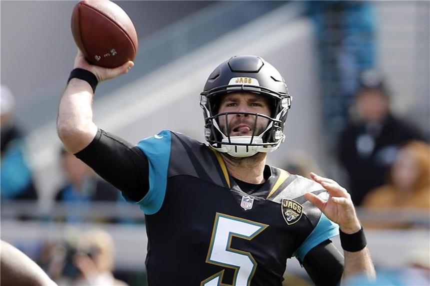 Jacksonville nach Sieg gegen Buffalo im Viertelfinale Jacksonvilles Quarterback Blake Bortles in Aktion. Jacksonville besiegte Buffalo in der Wild Card Round mit 10:3. Foto: Stephen B. Morton