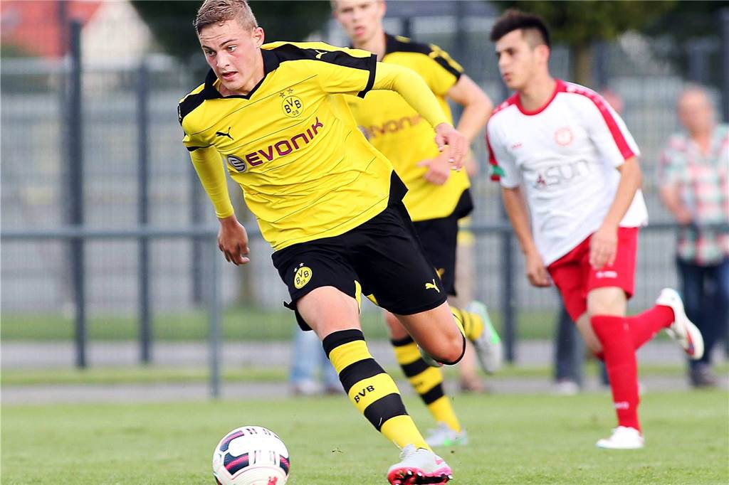 Fink und Reyna: Welche BVB-Toptalente aus dem Ausland es nach oben schafften und welche nicht Jacob Bruun Larsen im Jahr 2015