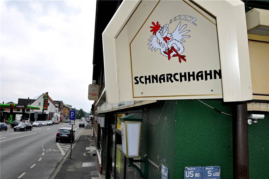 Betreiber der Nachtschicht bangt um Zukunft der Disko: „Lange können wir nicht mehr durchhalten“ Jahrelang feierten die Werner im Schnarchhahn an der Kamener Straße 2. 2016 übernahmen Markus und Nicole Buchwald die Diskothek und nannten sie in Nachtschicht um.